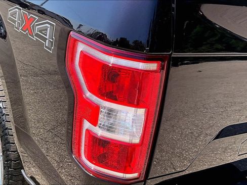 Used 2020 Ford F150 XLT w/ Equipment Group 302A Luxury AWD/4WD image 30