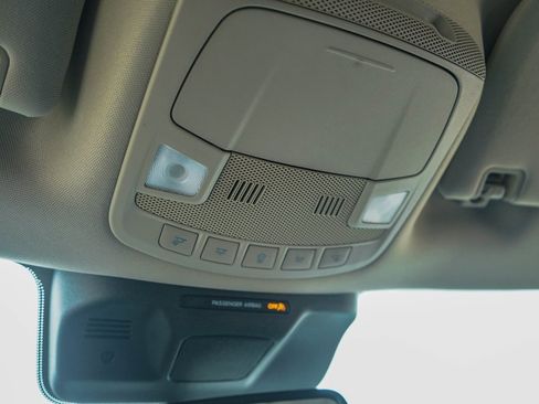 Used 2023 Ford Expedition Max XLT image 19