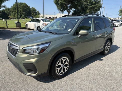 Used 2020 Subaru Forester Premium w/ Popular Package #1 AWD/4WD image 3