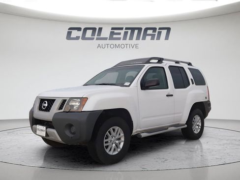 Used 2012 Nissan Xterra X AWD/4WD image 1