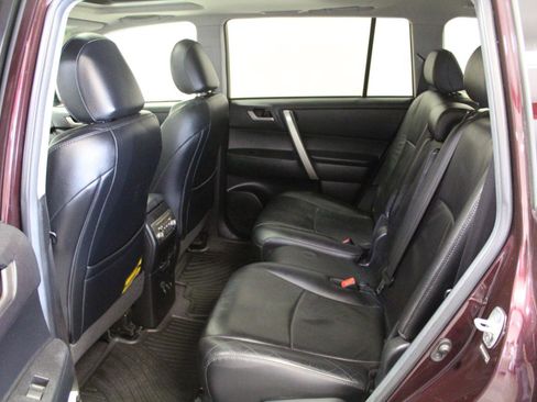 Used 2011 Toyota Highlander SE w/ Convenience Pkg AWD/4WD image 22