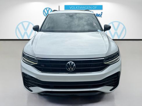 Certified 2023 Volkswagen Tiguan SE R-Line FWD image 2