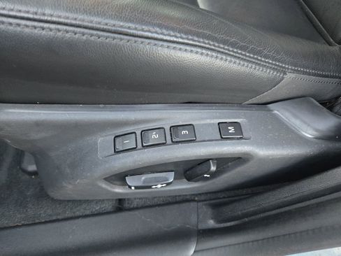 Used 2015 Volvo V60 T5 Premier image 14