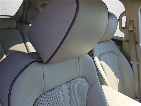 Used 2015 Lincoln MKX FWD w/ Equipment Group 101A image 21