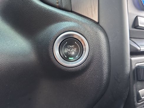 Used 2022 GMC Sierra 1500 AT4 w/ AT4 Preferred Package AWD/4WD image 24