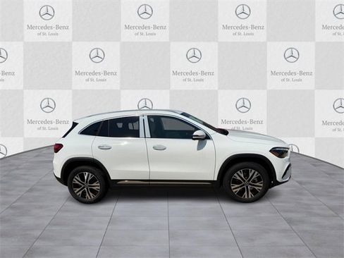 New 2025 Mercedes-Benz GLA 250 4MATIC image 2