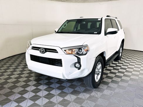 Used 2023 Toyota 4Runner SR5 RWD image 7