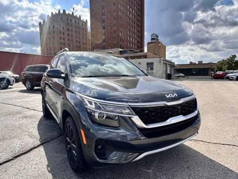 Used 2023 Kia Seltos Nightfall Edition image 3