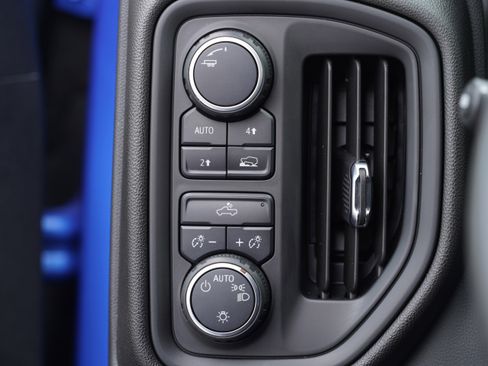 New 2025 Chevrolet Silverado 1500 Custom AWD/4WD image 16
