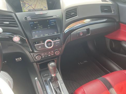 Used 2019 Acura ILX FWD image 25