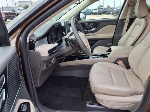 Used 2022 Lincoln Corsair FWD image 6