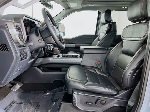 Used 2024 Ford F250 Lariat w/ Lariat Ultimate Package image 31