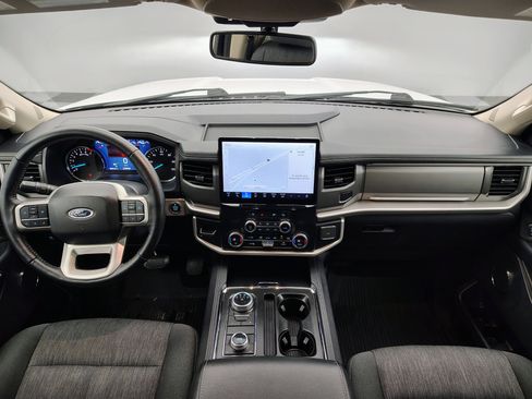 Used 2024 Ford Expedition Max XLT image 37