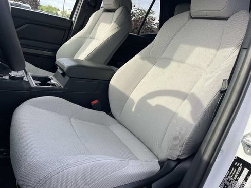 Used 2025 Toyota 4Runner SR5 RWD image 33