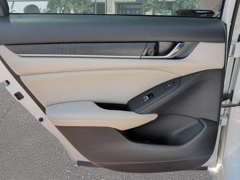 Used 2021 Honda Accord Touring image 24