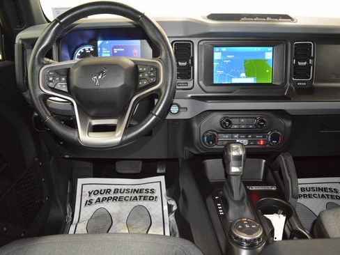 Used 2023 Ford Bronco Big Bend image 3