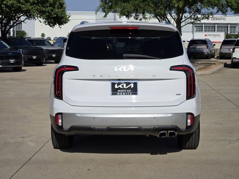 Used 2023 Kia Telluride EX w/ EX Captain's Chair Package AWD/4WD image 13