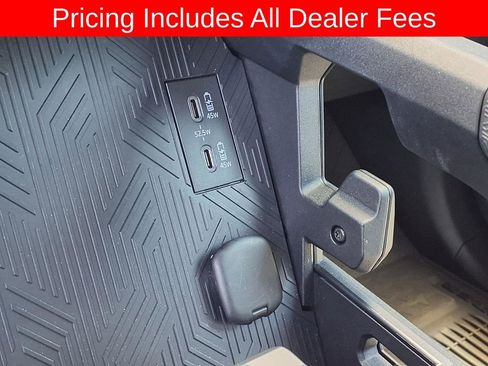 Used 2025 Toyota 4Runner SR5 RWD image 27