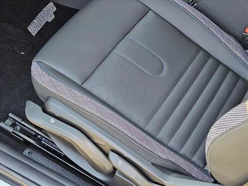 Certified 2025 MINI Cooper S image 4