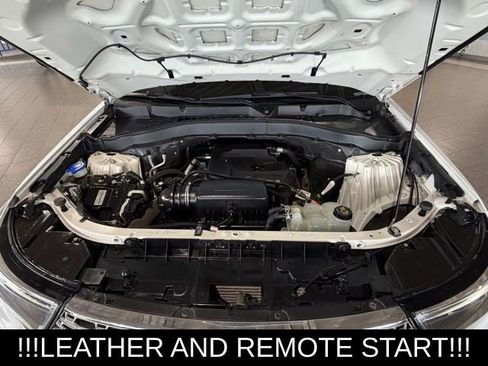 Used 2020 Ford Explorer XLT w/ Equipment Group 202A AWD/4WD image 14