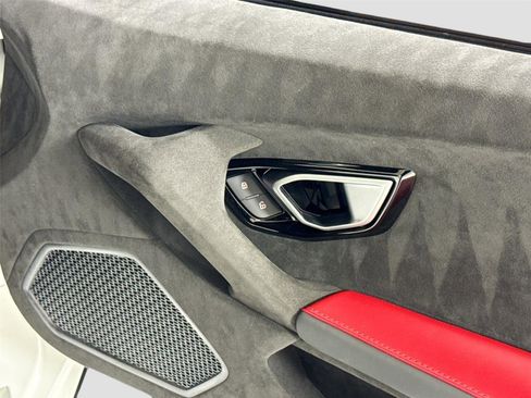Used 2024 Lamborghini Huracan Tecnica image 31