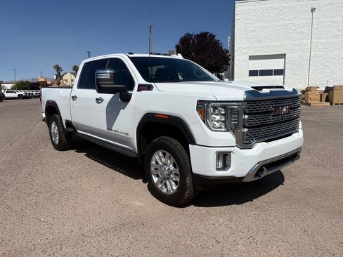 Used 2022 GMC Sierra 3500 Denali w/ Denali Ultimate Package AWD/4WD image 8