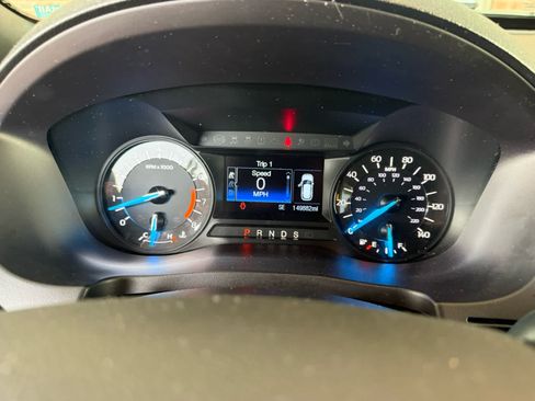Certified 2017 Ford Explorer XLT AWD/4WD image 3