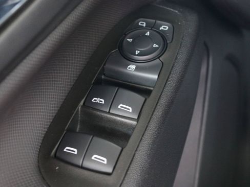 Used 2024 Chevrolet Equinox RS FWD image 26