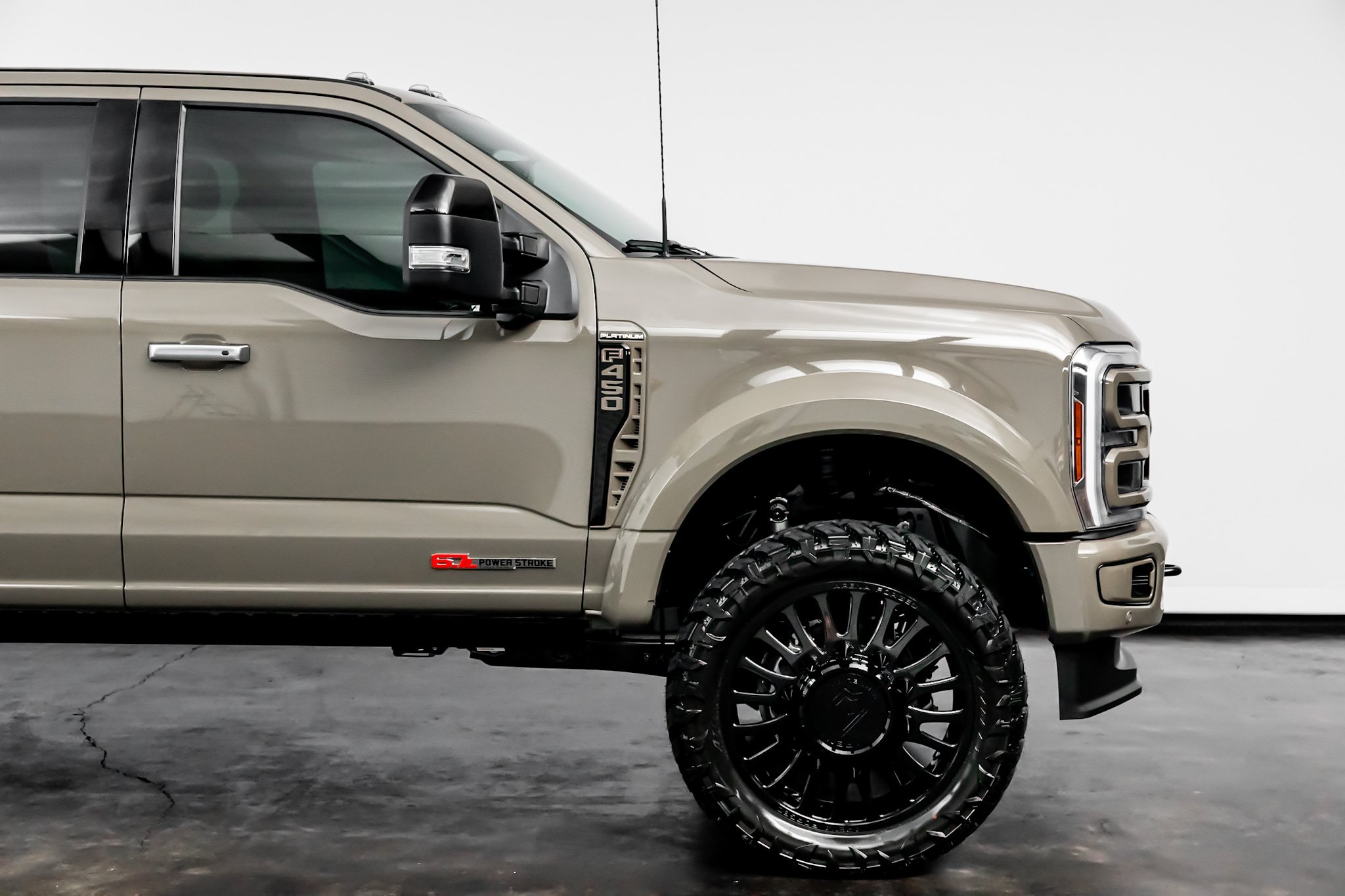 Used 2026 Ford F450 Platinum w/ Platinum Plus Package AWD/4WD image 23