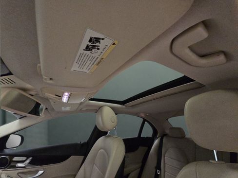 Used 2018 Mercedes-Benz C 300 Sedan w/ Premium Package image 7