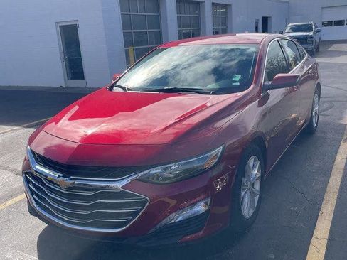 Used 2025 Chevrolet Malibu LT image 1