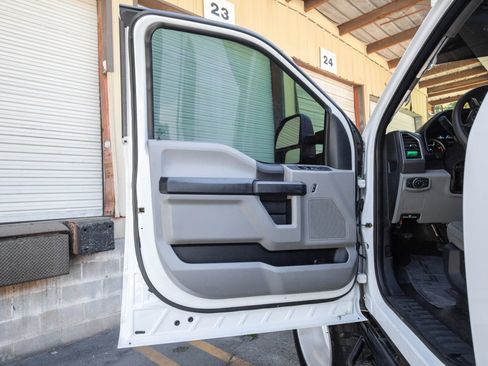 Used 2017 Ford F250 XLT image 16