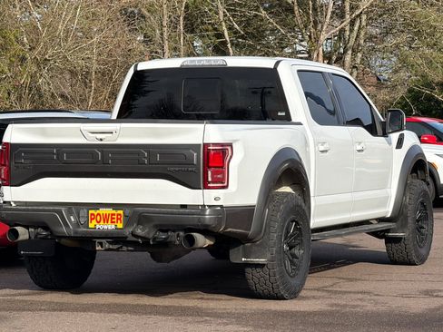 Used 2018 Ford F150 Raptor w/ Equipment Group 802A Luxury image 4