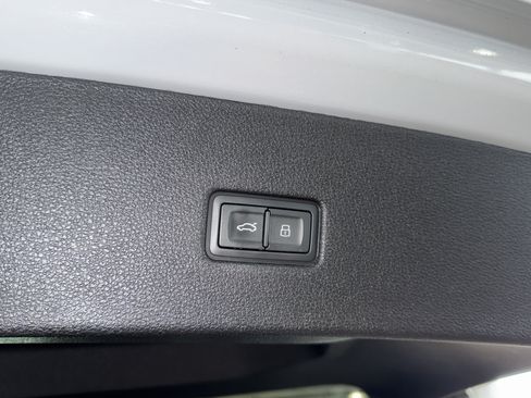 Used 2023 Audi SQ8 Premium Plus AWD/4WD image 15