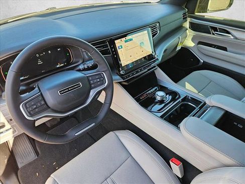 New 2026 Jeep Grand Wagoneer 2WD w/ Premium Group I image 3