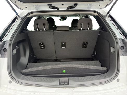 New 2027 Chevrolet Bolt LT w/ Comfort Package FWD image 17