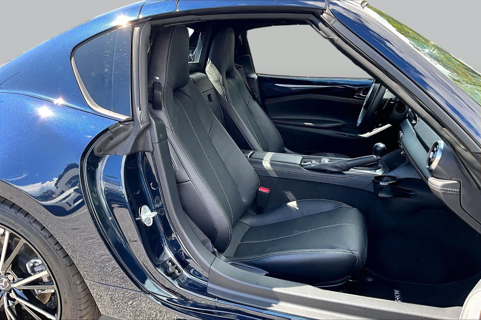 Used 2025 MAZDA MX-5 Miata RF Grand Touring RWD image 9