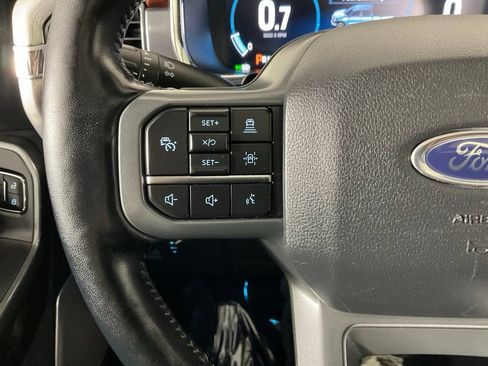 Used 2022 Ford F150 Lariat w/ Equipment Group 502A High AWD/4WD image 25