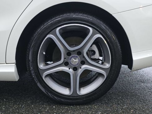 Used 2014 Mercedes-Benz CLA 250 image 11