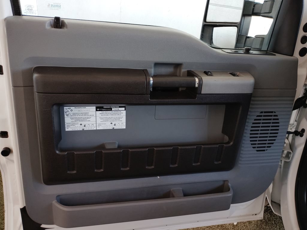 Used 2016 Ford F350 XLT w/ XLT Interior Package RWD image 22