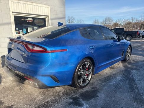 Used 2018 Kia Stinger GT1 image 5