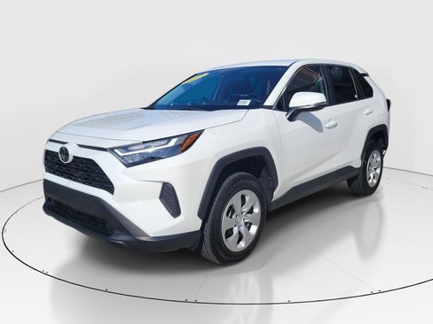 Certified 2025 Toyota RAV4 LE FWD image 3