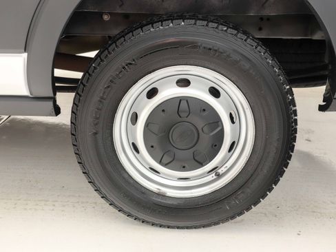 Used 2016 Ford Transit 250 148 Medium Roof image 27