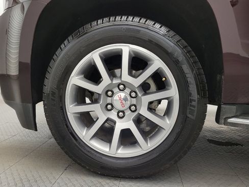 Used 2017 GMC Yukon Denali w/ Open Road Package RWD image 31