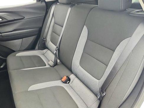 Used 2025 Chevrolet TrailBlazer LT image 33