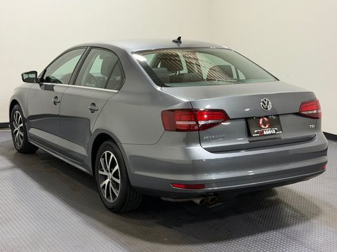 Used 2018 Volkswagen Jetta SE FWD image 7