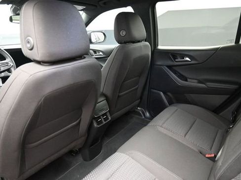 Used 2026 Chevrolet Equinox LT FWD image 17