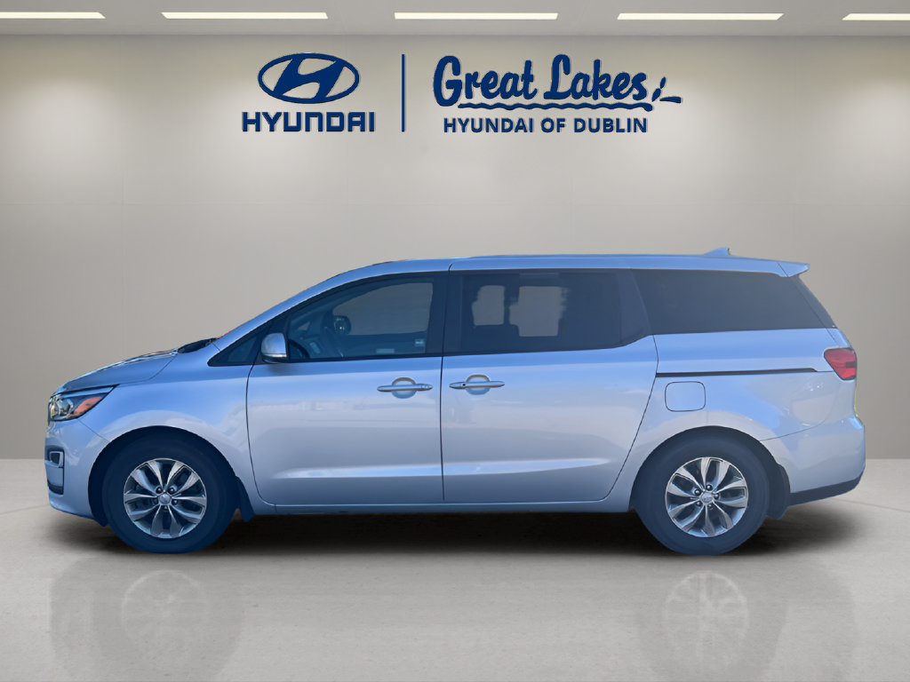 Used 2019 Kia Sedona LX FWD image 2