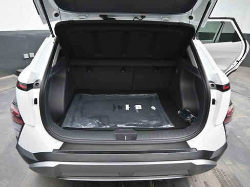 New 2026 Hyundai Kona SEL Premium image 13