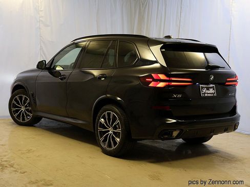 New 2026 BMW X5 xDrive40i w/ M Sport Package image 9